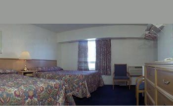 Admiral By The Falls Hotel 2*