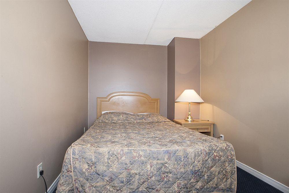 Admiral By The Falls Hotel Niagara Falls